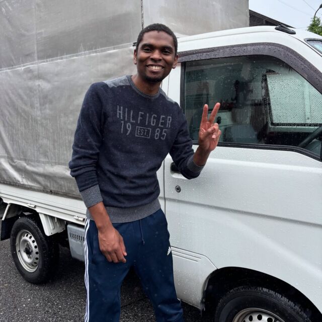 Great service  all around. Helped me move all my stuff as smoothly as possible….even braved the rain. Would recommend anyone to use the service.

#customerreviews 
#apartmentremoval #englishspeakingmovers #furnituredelivery
#tokyosayonarasale 
#movingcompany