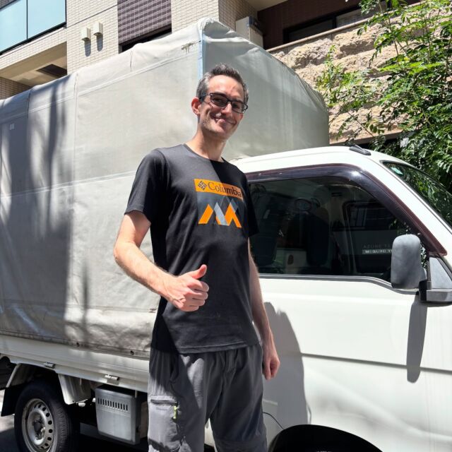 Thank you Atsushi-san for your very nice service! The moving was fast and stress-free thanks to your expertise. Everything was well protected and could fit in the nice truck. I will recommend you to all my contacts. 

#customerreviews 
#apartmentremoval #englishspeakingmovers #furnituredelivery
#tokyosayonarasale 
#movingcompany