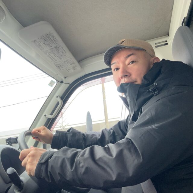 Fukuhara Moving Service を始めて6年が経ちました。
昨年を振り返ると、さまざまな国籍の方々と出会い、いろいろな英語に触れ、東京にいながら旅をしているような時間でした。

まだまだ未熟な私ですが、これからも日々精進してまいります。
前期も本当にありがとうございました。

It has been six years since I started Fukuhara Moving Service.

Looking back on last year, I had the opportunity to meet people from many different countries and hear many kinds of English. It felt like traveling the world while staying here in Tokyo.

I am still learning and growing, but I will continue to improve every day.
Thank you very much for your support during this past term.